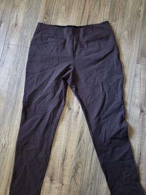 Laura Scott Brown Ankle Pants